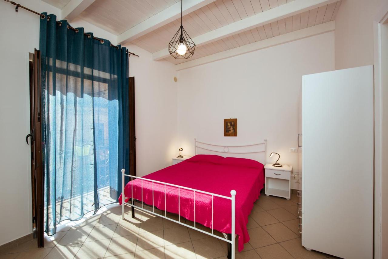 Camere Simona Кастелламмаре-дель-Гольфо Екстер'єр фото